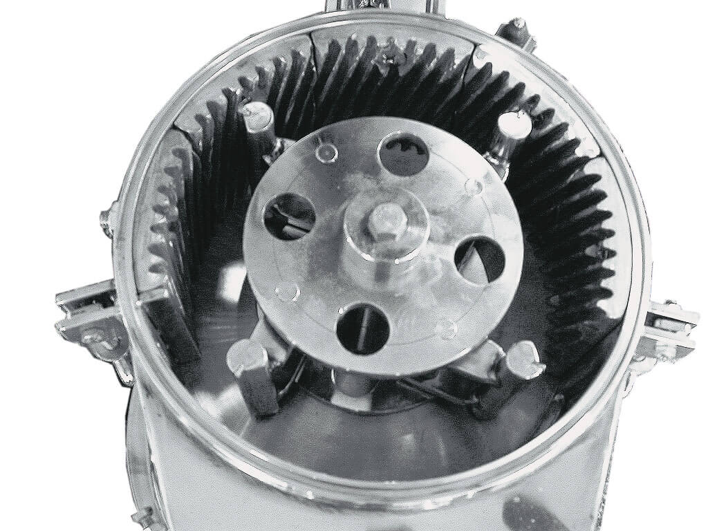 SVM-5 內部刀具:四支